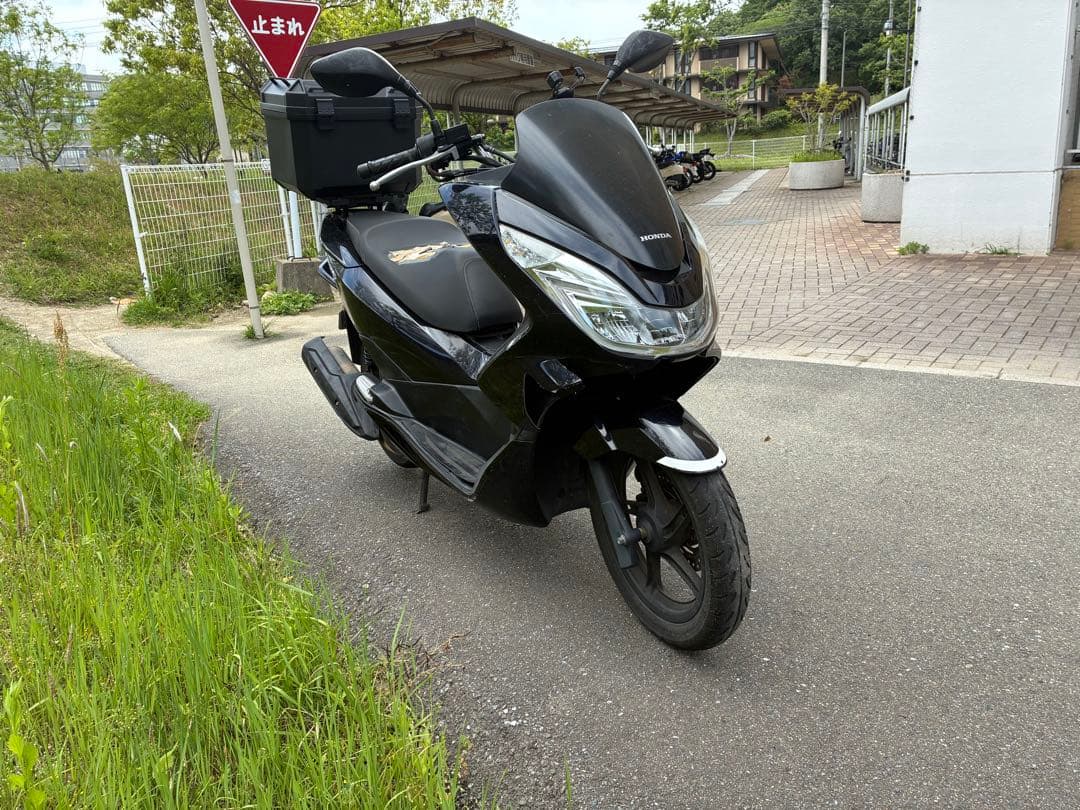 PCX125 jf56 カウル ブラック 大幅値下げしました - メルカリ