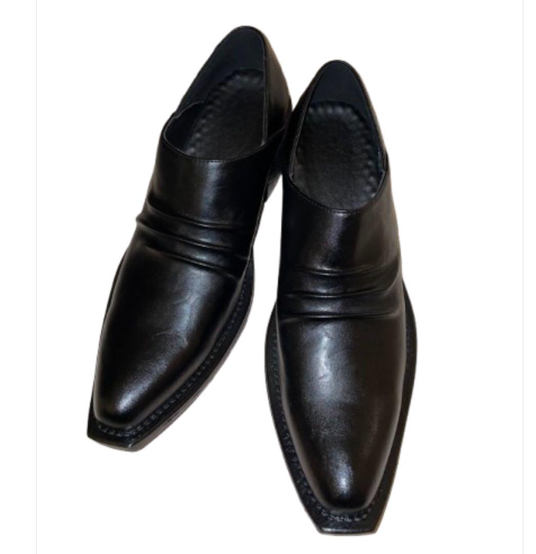 Leather heel shoes archive