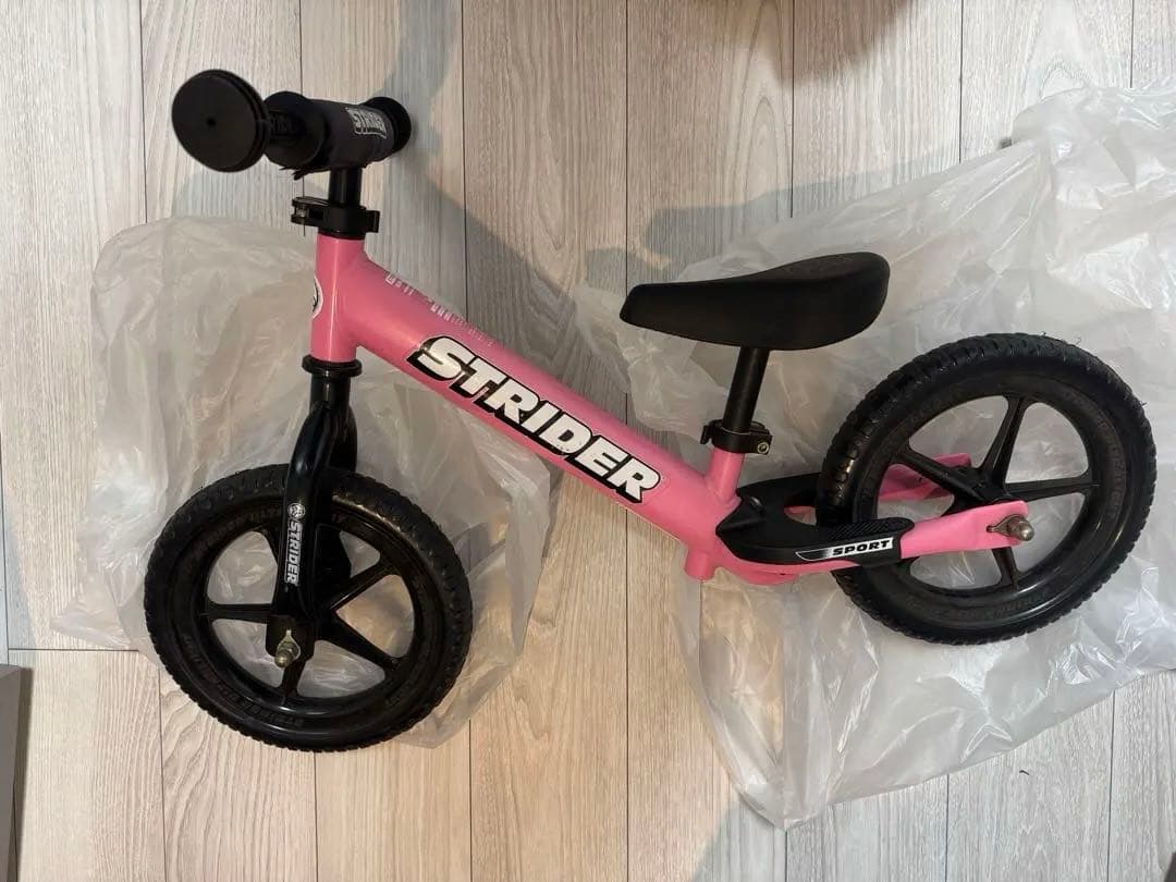 STRIDER ストライダー ピンク バランスバイク STRIDER バランスバイク 12インチ 日本正規品 ピンク｜Yahoo!フリマ