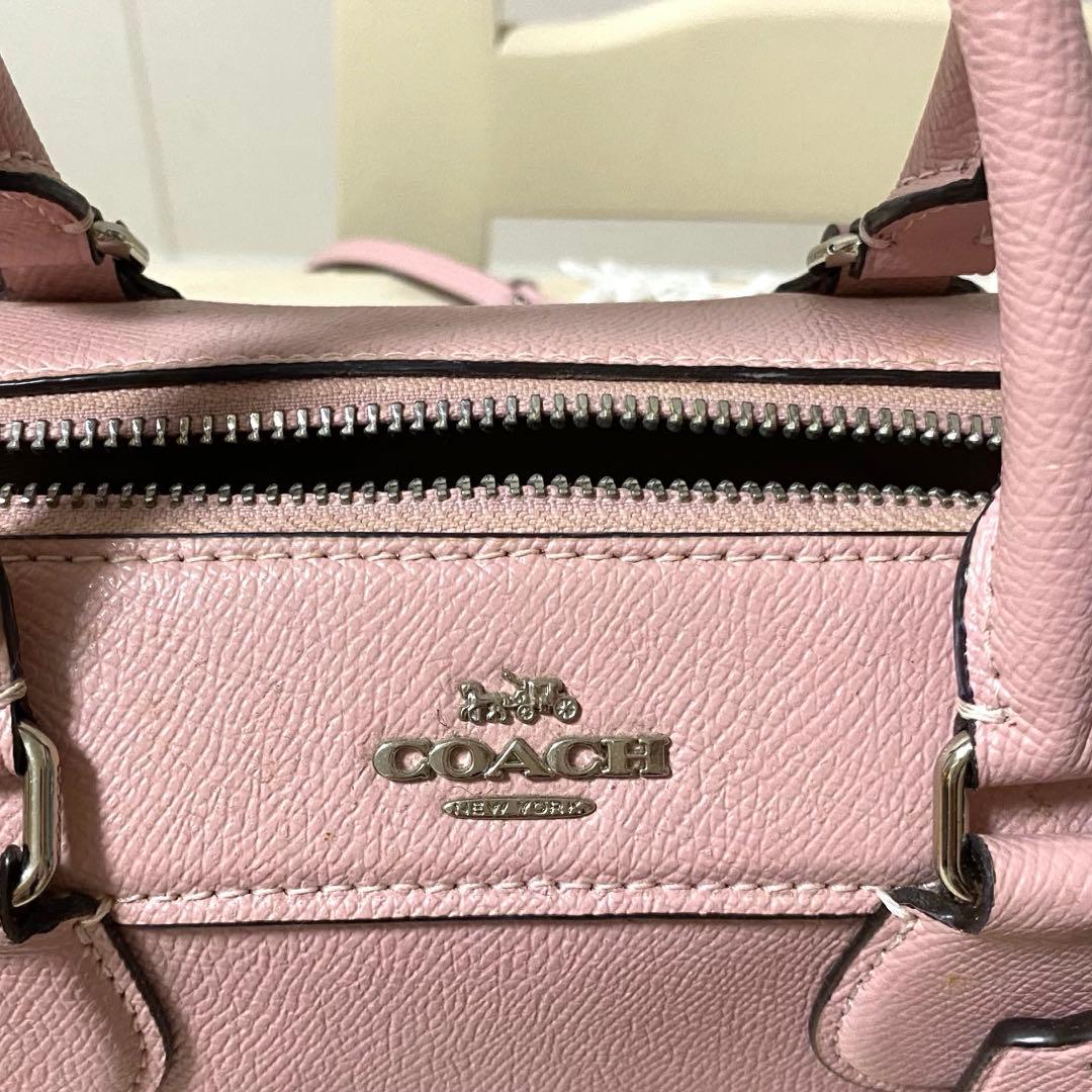 COACH ピンク ミニボストン バッグ - メルカリ