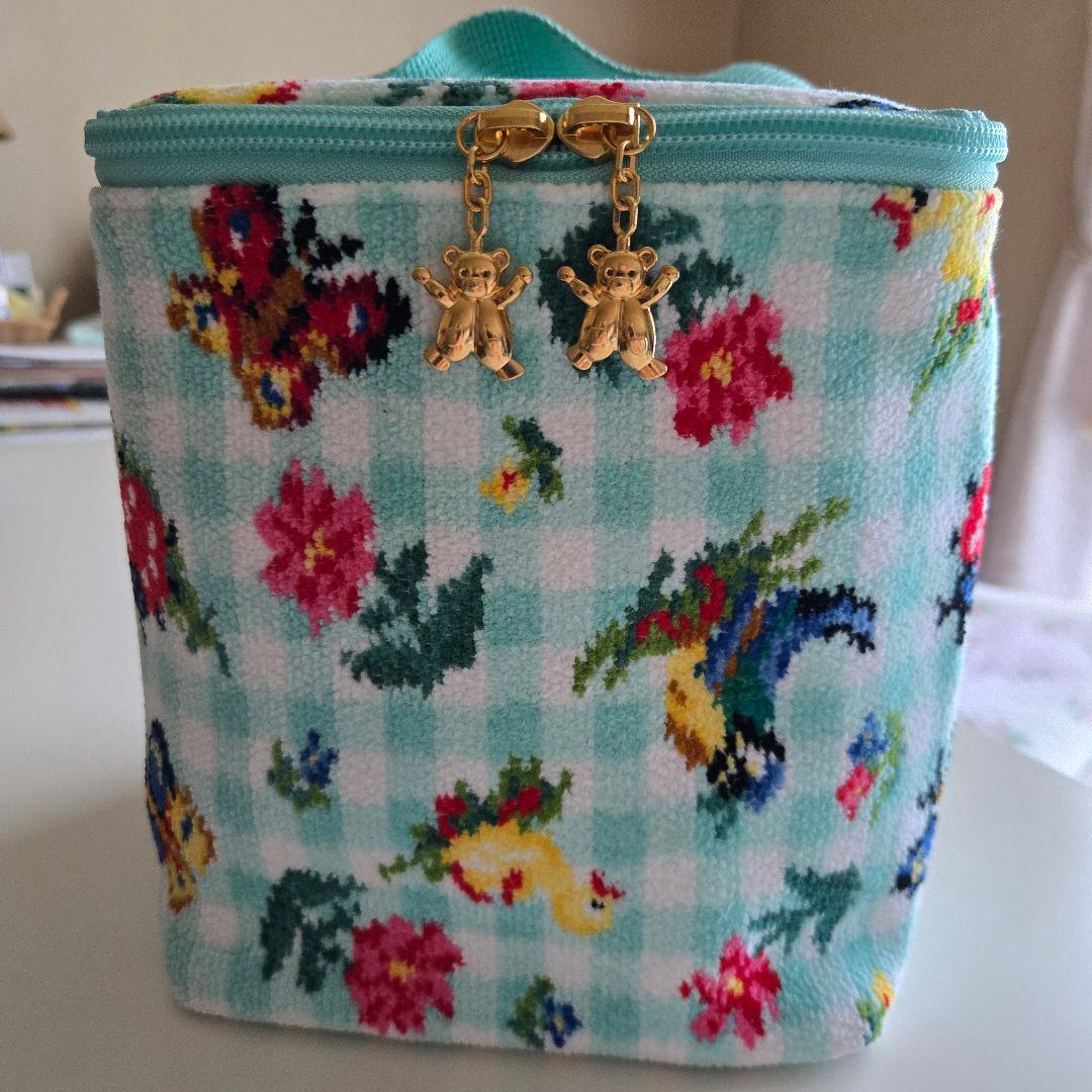 フェイラー ハイジ3段ランチボックス&ポーチ