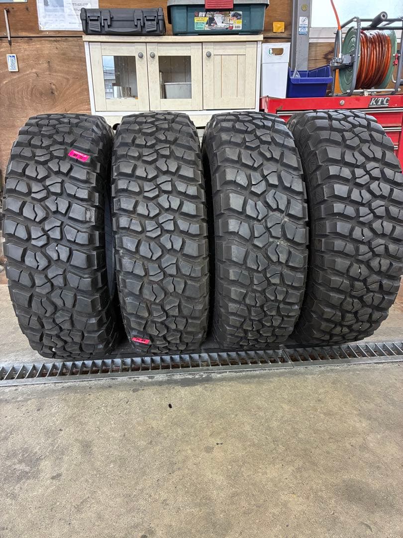 BFグッドリッチ マッドテレーン T/A KM2 255/75R17 4本セット タイヤ4本 《 BFグッドリッチ 》 マッド テレーン T/A KM2 [ 255/75R17