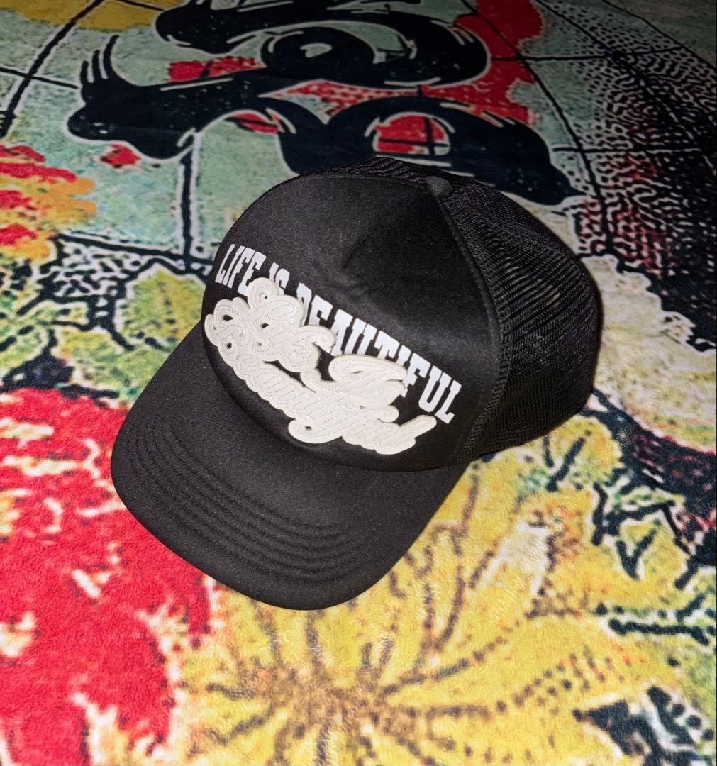 LIFE´S BEAUTIFUL xizle キャップ