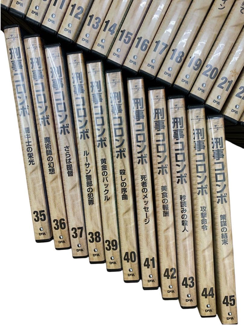 刑事コロンボ DVDコレクション 全45巻 ガイド本、専用バインダー