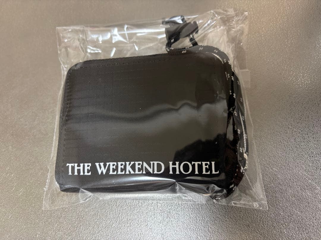 THE WEEKEND HOTEL 財布 ウォレット - メルカリ