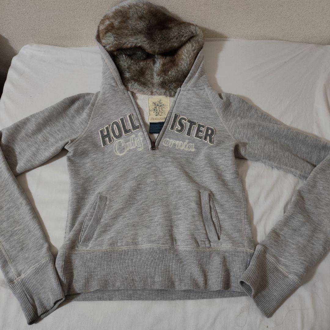 Hollister フェイクファー付きパーカー M/L y2k - メルカリ