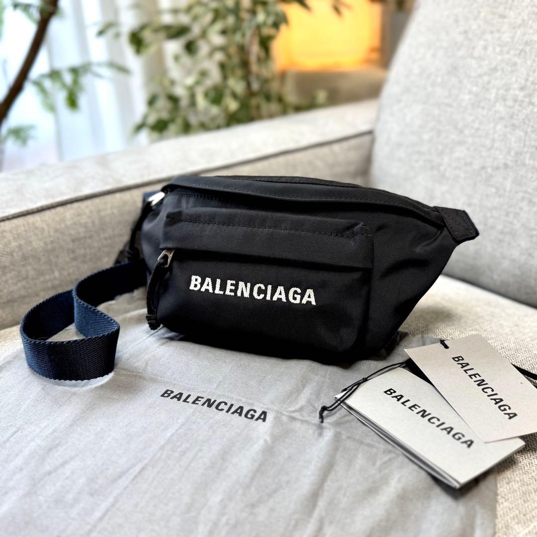 BALENCIAGA バレンシアガ ウィール ベルトパック ボディーバッグ ロゴ BALENCIAGA（バレンシアガ） バッグ ボディバッグ ウィール ベルト