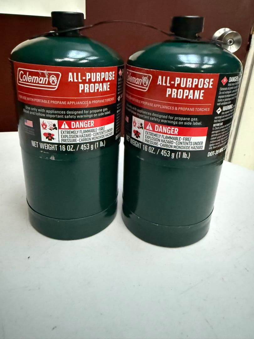 プロパンガス US コールマン キャンプ アメリカ ガス缶　2本セット　満タン Coleman（コールマン） 純正LPガス燃料 Tタイプ 470g 2本セット