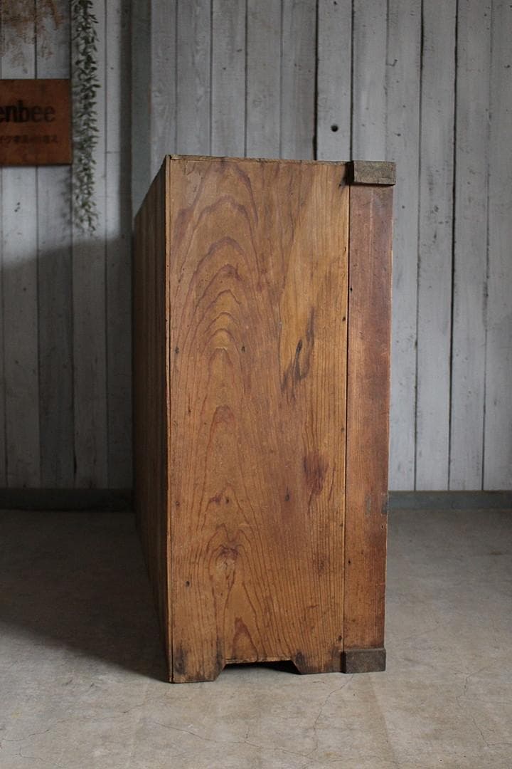 古く味のあるガラス戸棚×木製引き出し5杯 - メルカリ