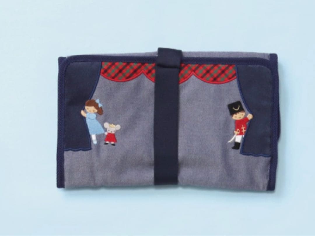 貞松・浜田バレエ団✕familiar 「くるみ割り人形」 トウシューズケース ファミリア 貞松・浜田バレエ団 コラボ トウシューズケース くるみ割り