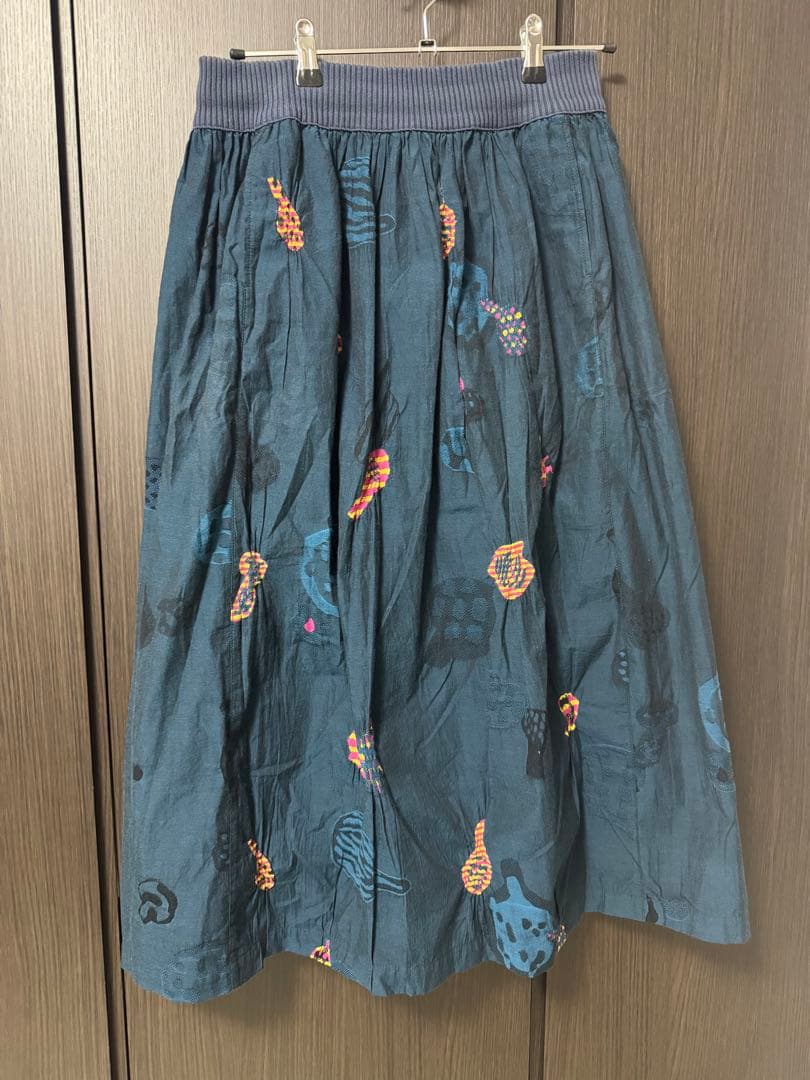【N様】M.&KYOKO 刺繍入り フレアスカート 紺 ネイビー ゴムウエスト M.&KYOKO 刺繍入り フレアスカート 紺 ネイビー ゴムウエスト