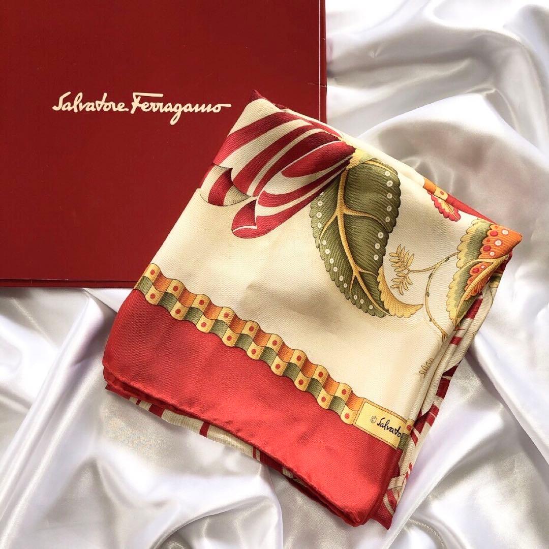 美品】Ferragamo フェラガモ 大判スカーフ 花柄 椿 フラワー シルク