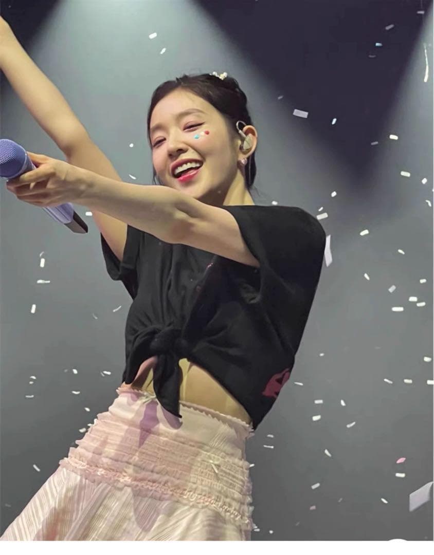 ジアちゃん着用 ♡セクシー可愛い黒白レースキャミソールミニスカート