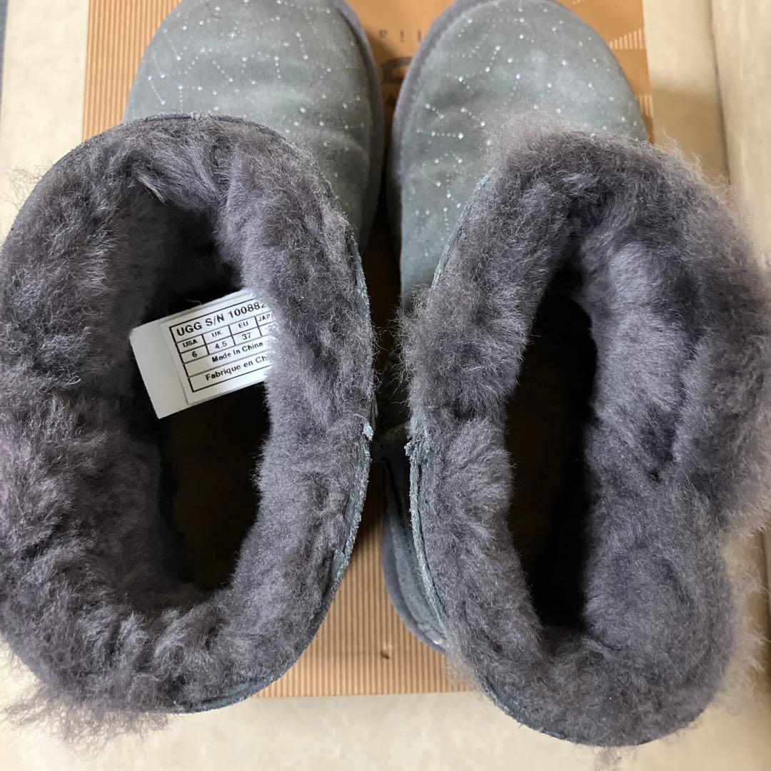 UGG MINI BAILEY BUTTON BLINGスワロフスキー23㎝ - メルカリ