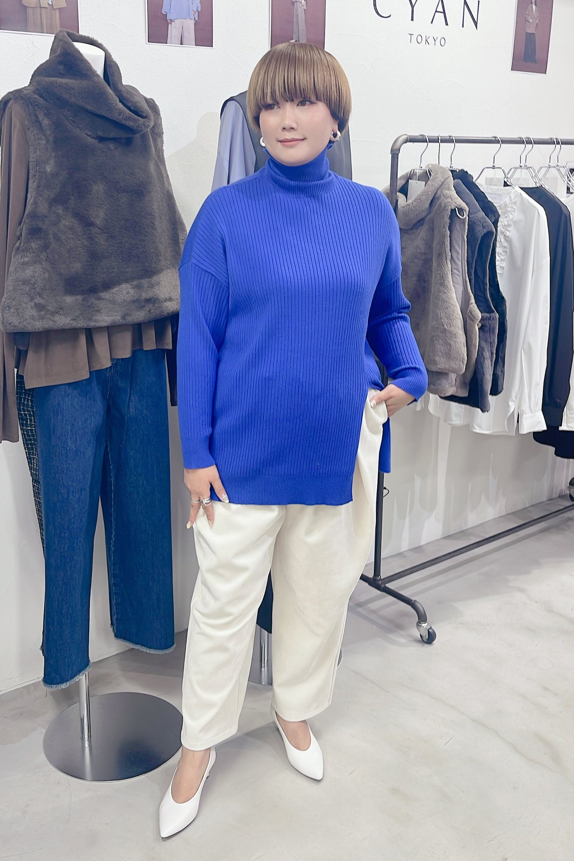 CYAN TOKYO】ガルゼベロアオーバータックテーパードパンツ/507404