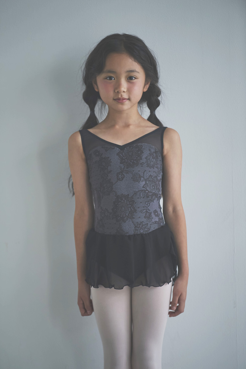 stina / type X common sense / antique lace black / kids / girl