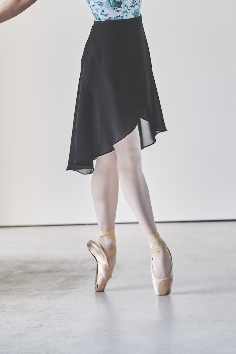 stina / black ribbon wrap skirt / black