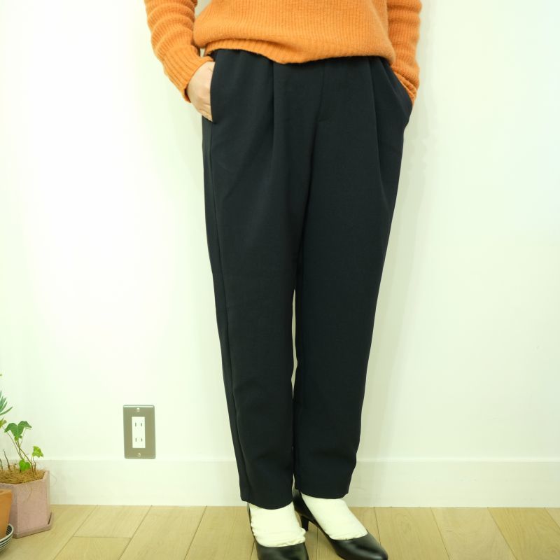 トラバイユマニュアル ダブルクロスの1タックストレートパンツ