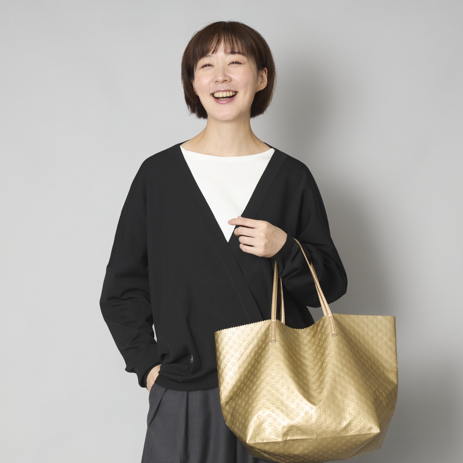 MARVELOUS！/マチつきトートバッグ M -星の型押しがさりげない可愛さ