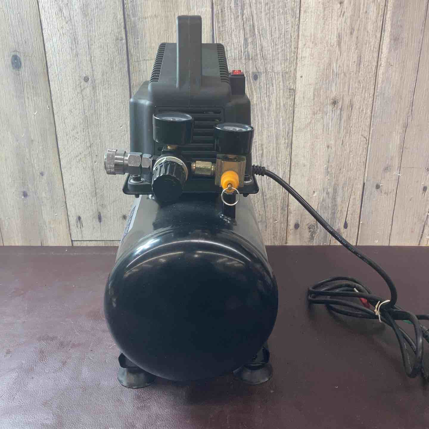 中古品】LIFELEX(ライフレックス) オイルレスエアコンプレッサー LFX