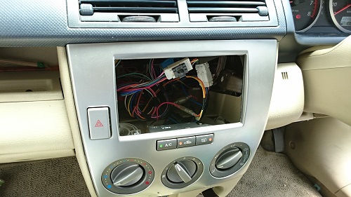 マツダデミオ(DY5W/DY3W)用2DIN化キット | 見た目を変えずに音を良く