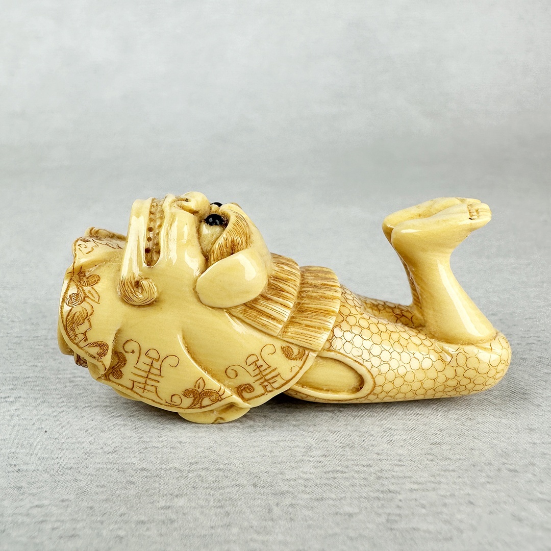 古美術 雨蛙象牙 根付 獅子舞 逆立ち