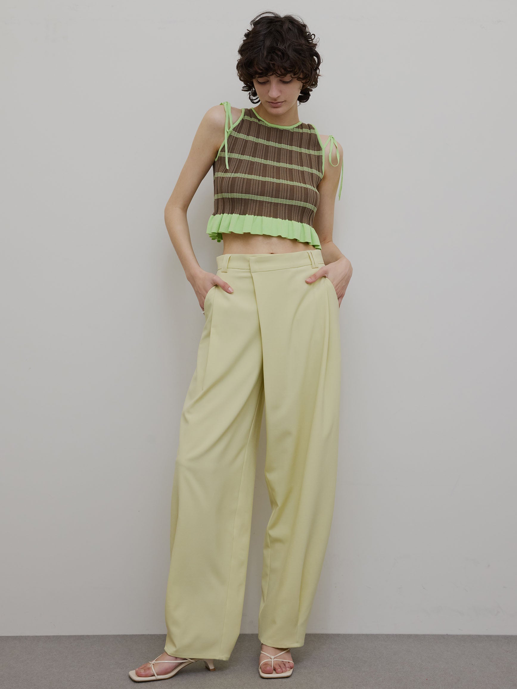 MEDI PURIPURI SHORT KNIT TOP