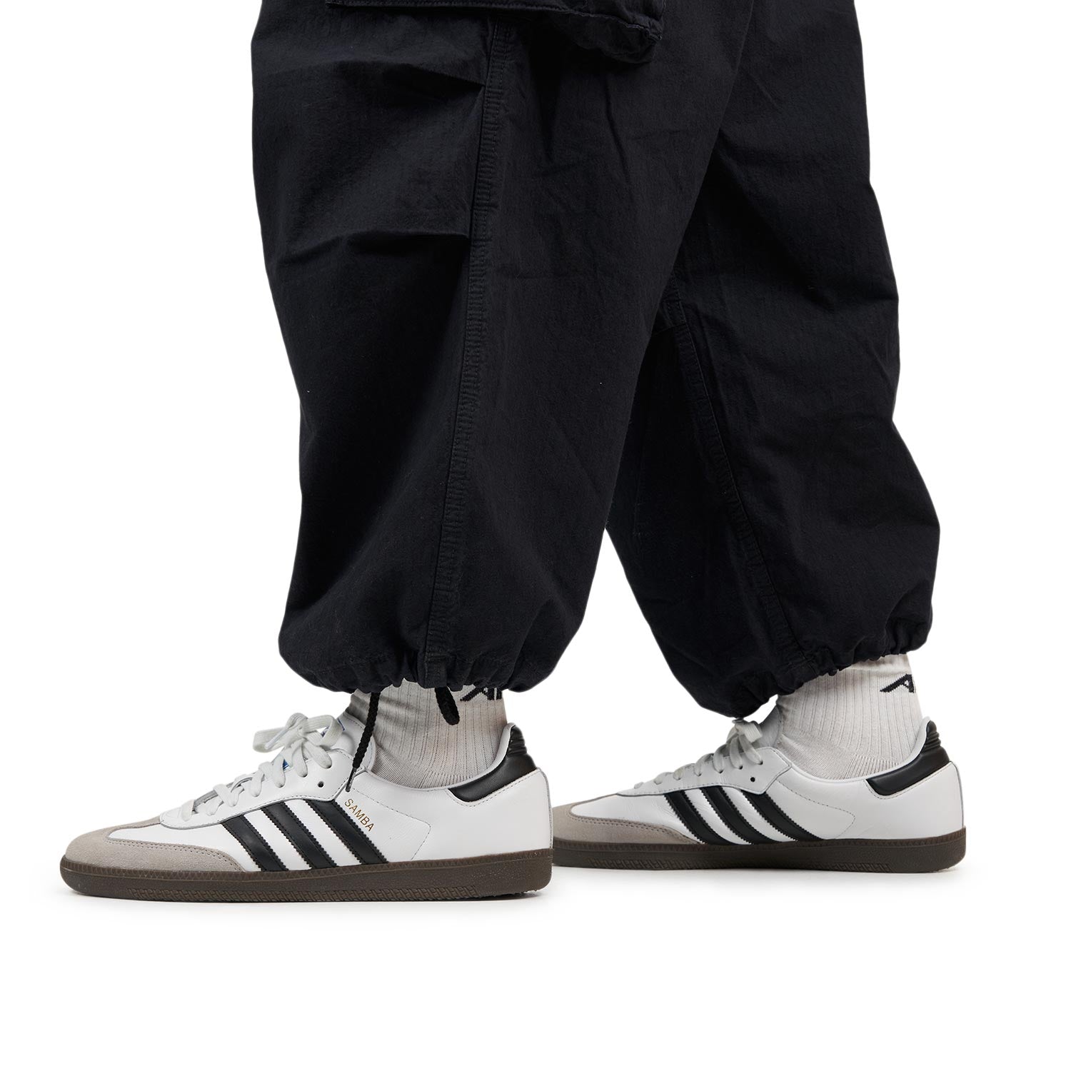 Neighborhood Wide Cargo Pants (Black) 242SPNH-PTM01 - Allike Store