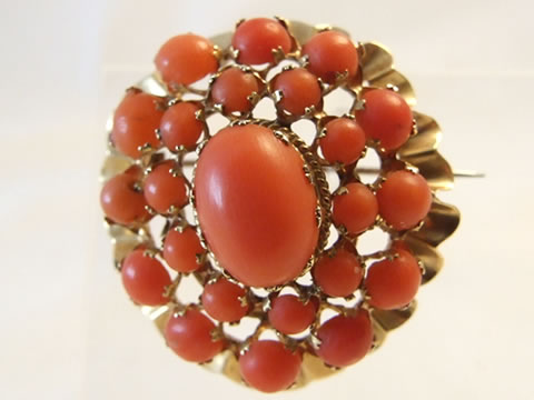 アンティーク天然サンゴブローチ（地中海珊瑚、18金ゴールド）