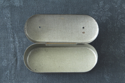 フランスの糸巻きケース fil au chinois ボビンケース フランス