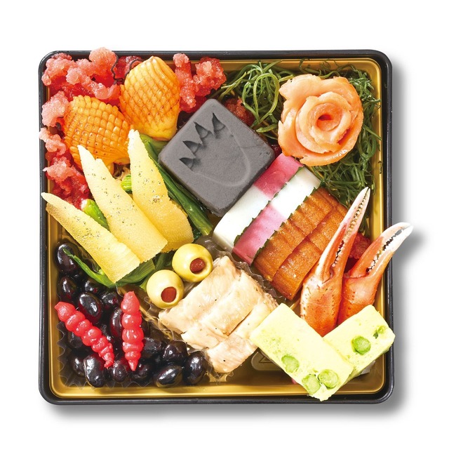 ゴジラおせち2026」登場！ ゴジラの足跡ドーン！モスラも舞う!? DX版に