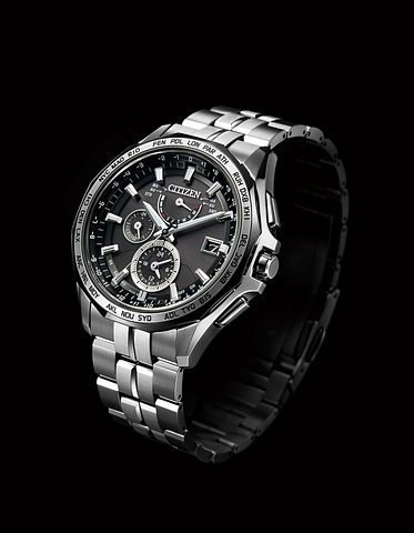 ダブルダイレクトフライト」搭載の光発電エコ・ドライブ電波時計