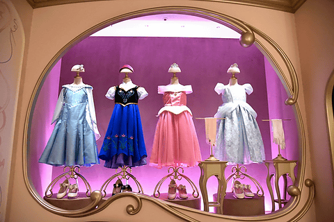 憧れのディズニープリンセスにパークの魔法で大変身！「ビビディ