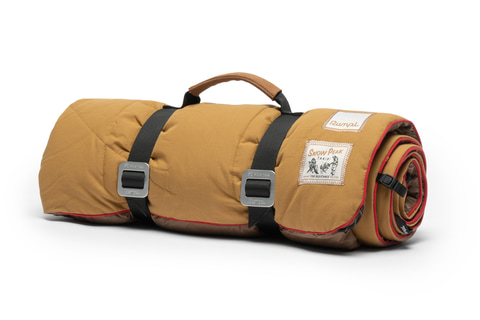 スノーピーク×Rumpl、難燃性ブランケット「RUMPLxSP THE NANOLOFT