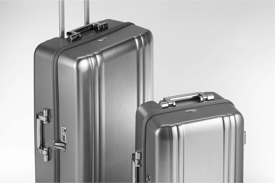 ゼロハリバートン、アルミのような輝きを放つスーツケース「ZRM