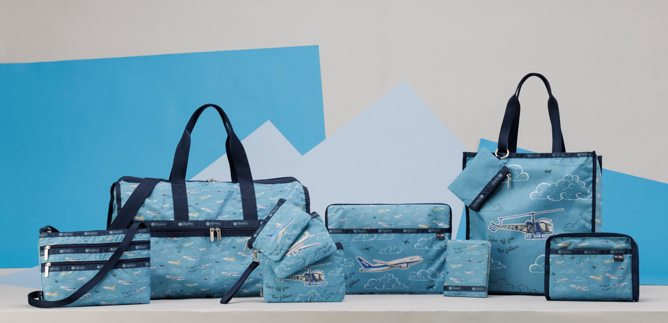 ANA創立70周年記念の「LeSportsac」。歴代飛行機をデザインしたポーチ
