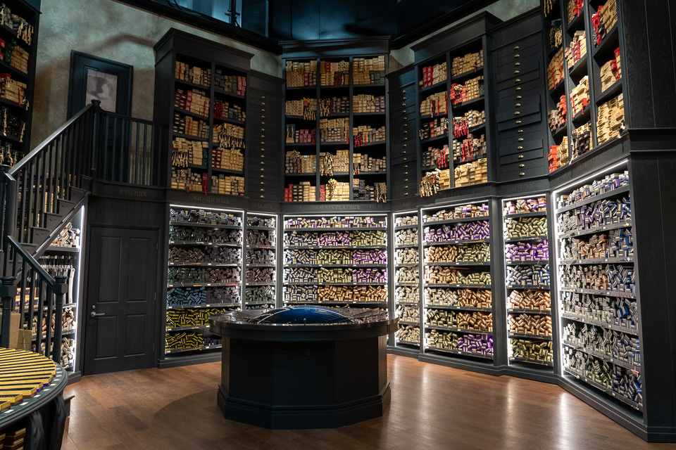 杖もローブも、世界最大のハリー・ポッターショップで魔法にかかった