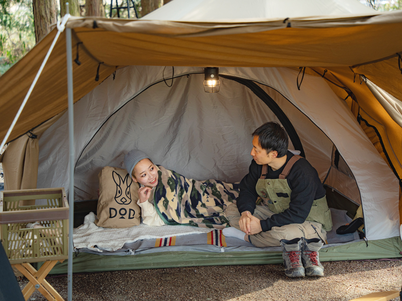 DOD、ガルウィング型キャノピー採用の「ガルテント」。日陰を広く