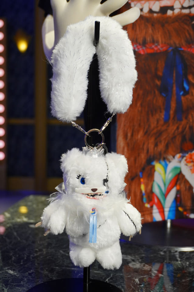 USJ「ハミクマ」身につけグッズ発売！ 新キャラ含む全4種ストラップ、T