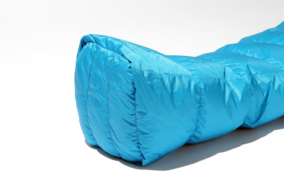 ドラえもん×ナンガ、即完売した「寝袋」がリニューアルして再発売。撥