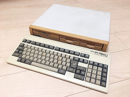 FM音源を搭載するなどPC-9801Uの難点を大幅に克服した「PC-9801UV2