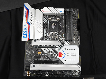 RX-78-2 ガンダム”デザインのZ590マザーが発売、裏面にイラストあり