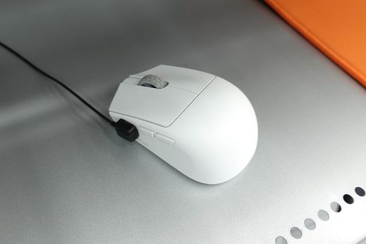 つまみ持ち特化の超小型マウス「M5」などDarmosharkのゲーミングマウス