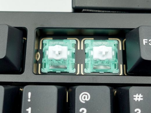 金属筐体でテンキーレスなラピトリ対応キーボード「MorkBlade BOLD 87