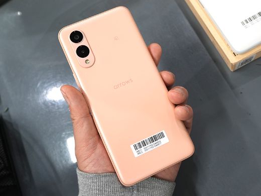 丸洗いもできる5Gスマホ「arrows We2」が13,800円！未使用品セール