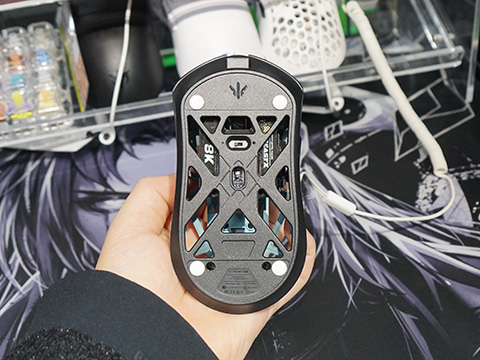 777台限定の軽量ゲーミングマウス「Beast X Pro NOEZ FOXX Limited 777