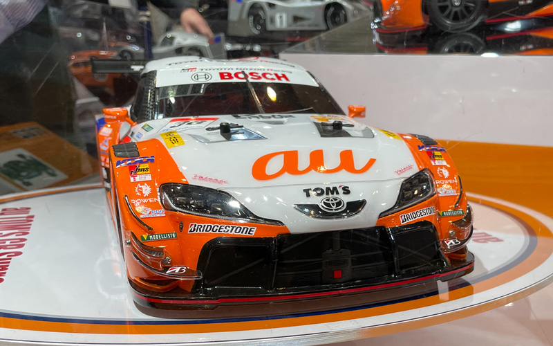 タミヤ、SUPER GT 2021チャンピオンを獲得した36号車「au TOM'S GR