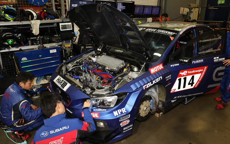 ニュル24時間レース、スバル/STIの「WRX STI」はリタイア - Car Watch