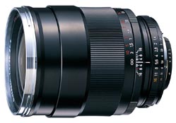 コシナ、カールツァイスブランドのMF大口径レンズ「Distagon T* 1.4/35