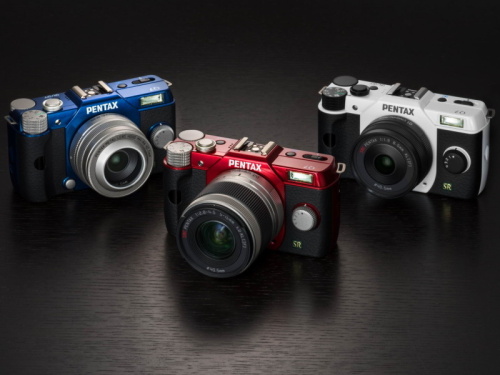 PENTAX Q7【中古品】充電器バッテリーデジタル一眼レフ レンズ3本付き